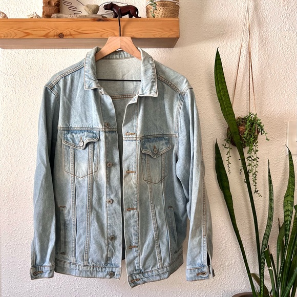 Brandy Melville Jackets & Blazers - Brandy Melville John Galt oversized jean jacket